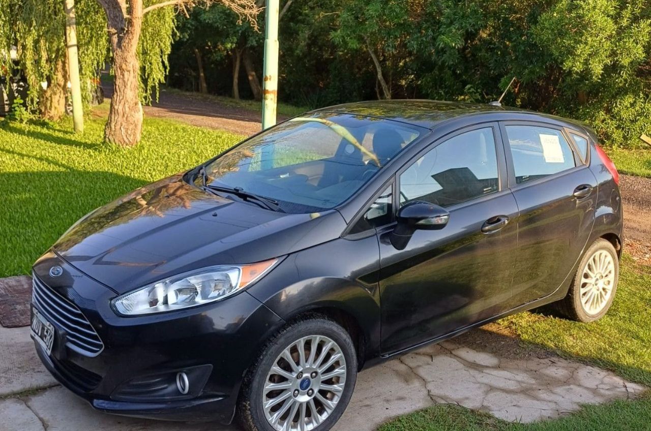 Ford Fiesta KD Usado en Buenos Aires, deRuedas