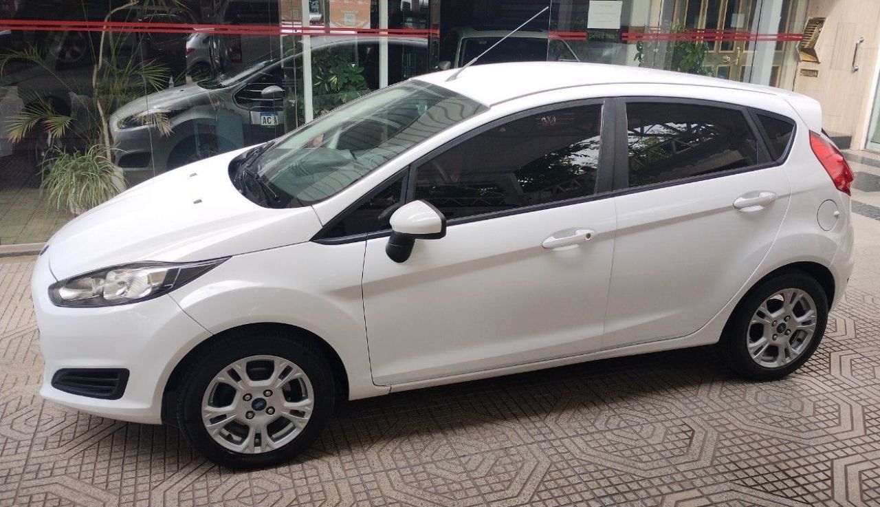 Ford Fiesta KD Usado en Mendoza, deRuedas