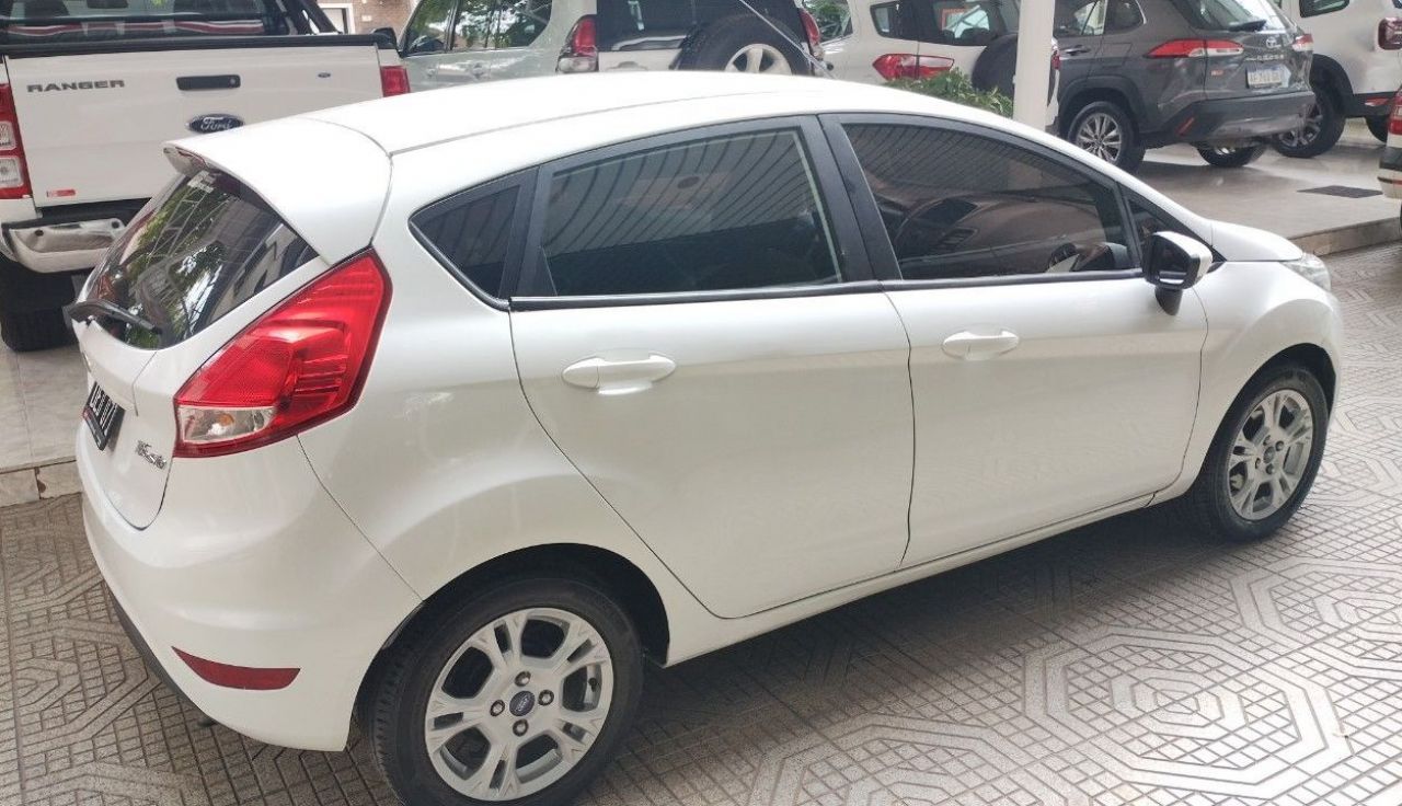 Ford Fiesta KD Usado en Mendoza, deRuedas