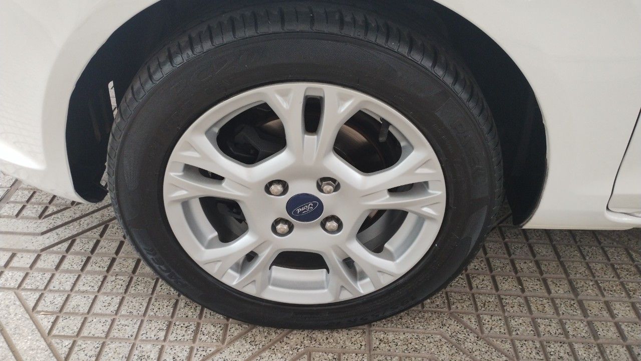 Ford Fiesta KD Usado en Mendoza, deRuedas