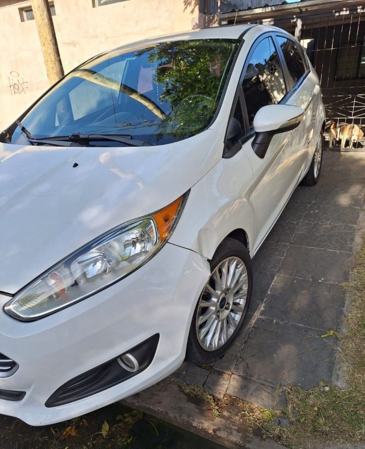 Ford Fiesta KD Usado en Buenos Aires, deRuedas