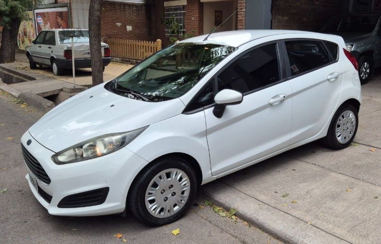 Ford Fiesta KD Usado Financiado en Mendoza, deRuedas