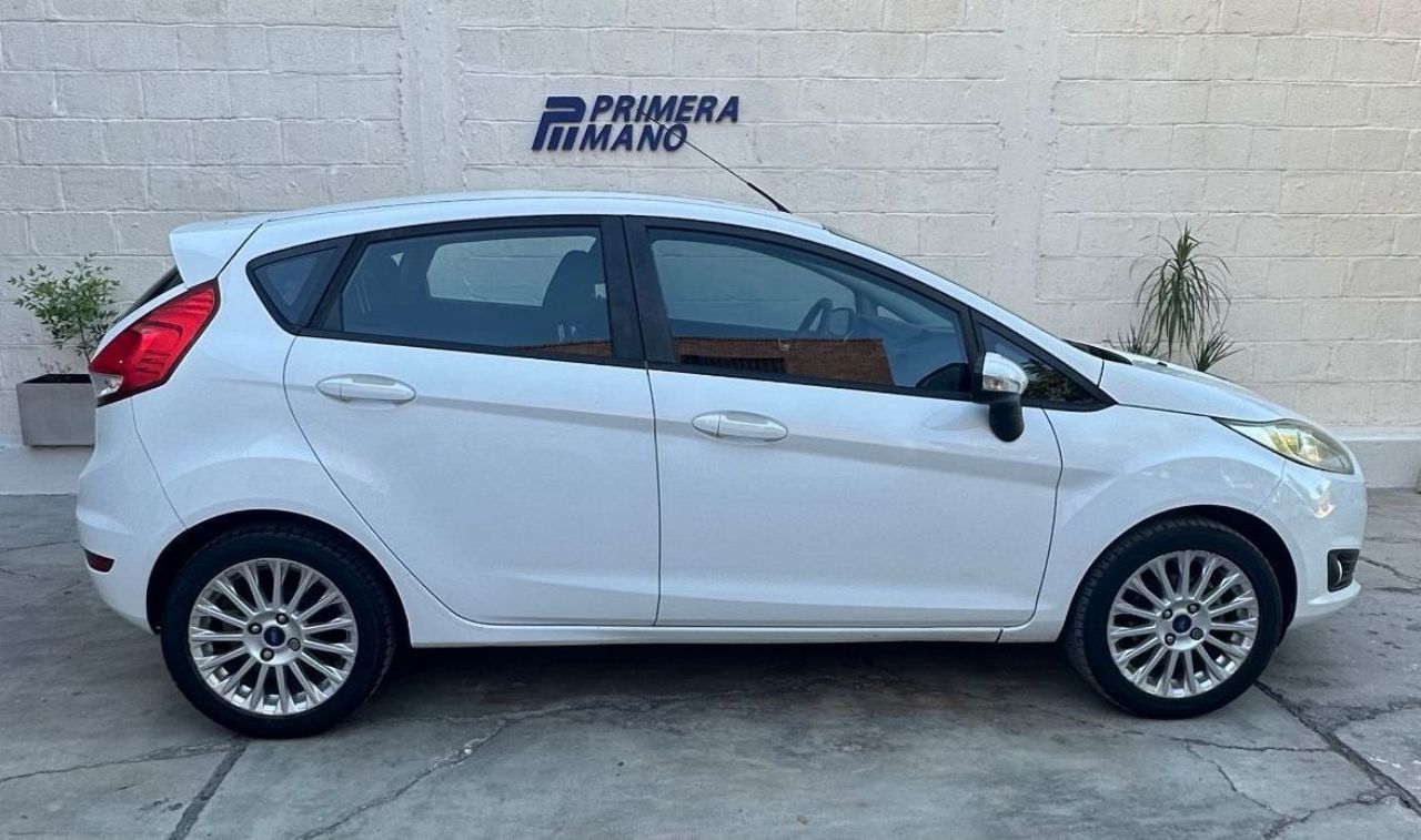 Ford Fiesta KD Usado en San Juan, deRuedas