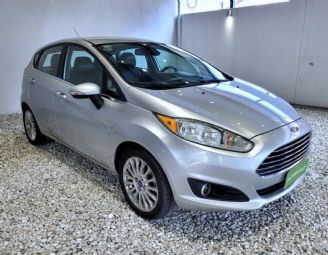 Ford Fiesta KD Usado en Córdoba Financiado