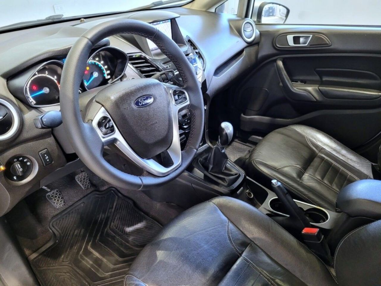 Ford Fiesta KD Usado Financiado en Córdoba, deRuedas