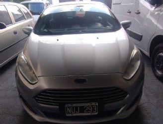 Ford Fiesta KD Usado en Córdoba Financiado