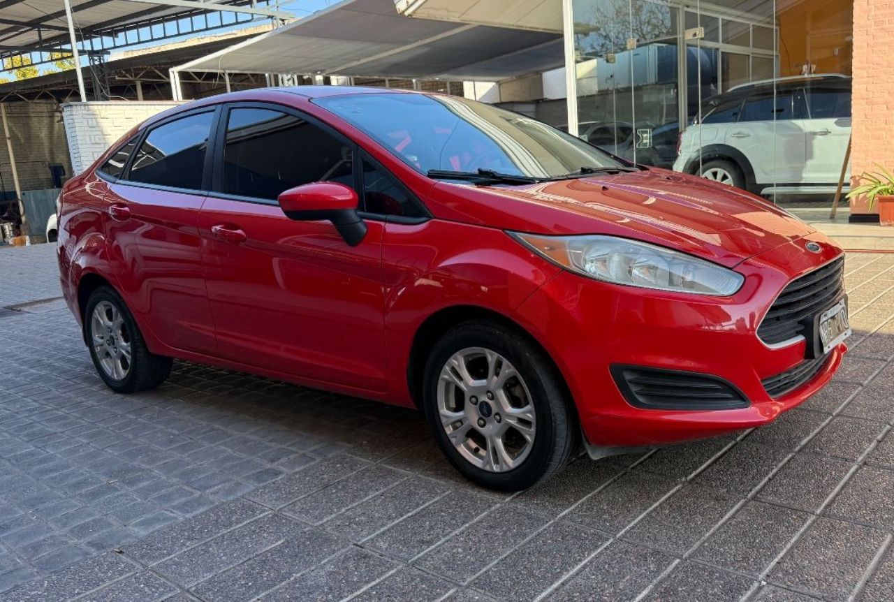 Ford Fiesta KD Usado Financiado en Mendoza, deRuedas