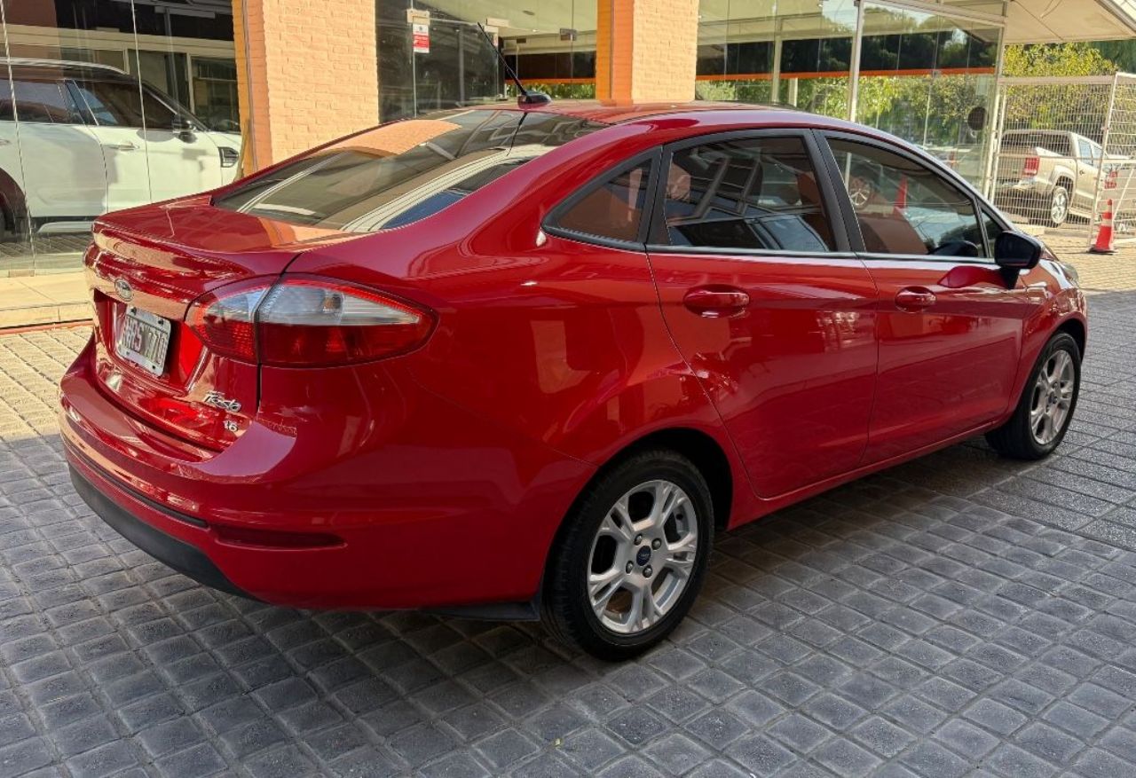 Ford Fiesta KD Usado Financiado en Mendoza, deRuedas