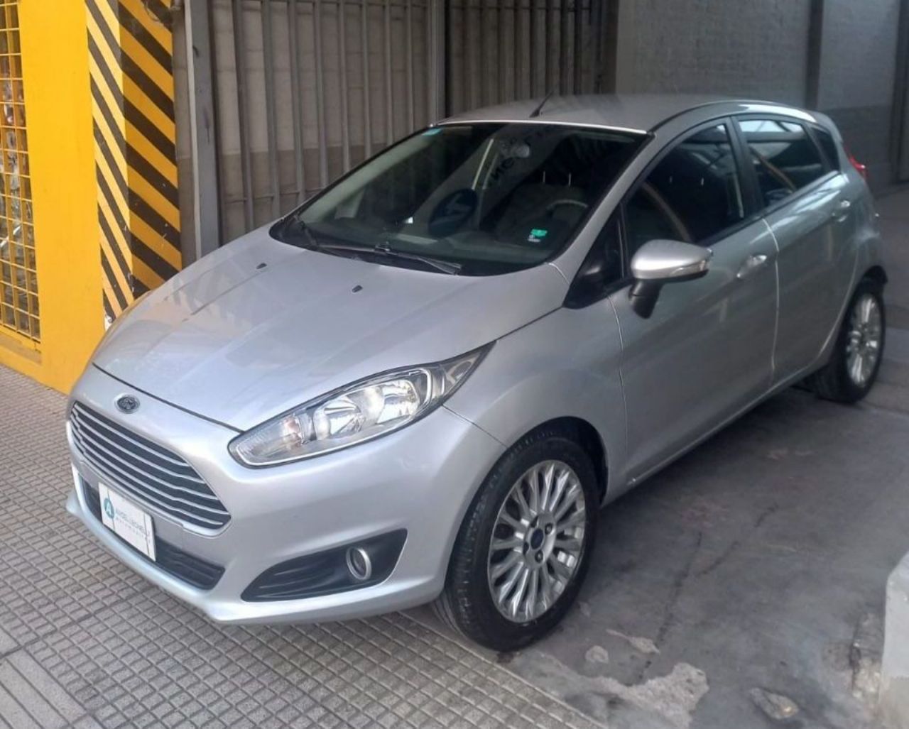 Ford Fiesta KD Usado Financiado en Mendoza, deRuedas