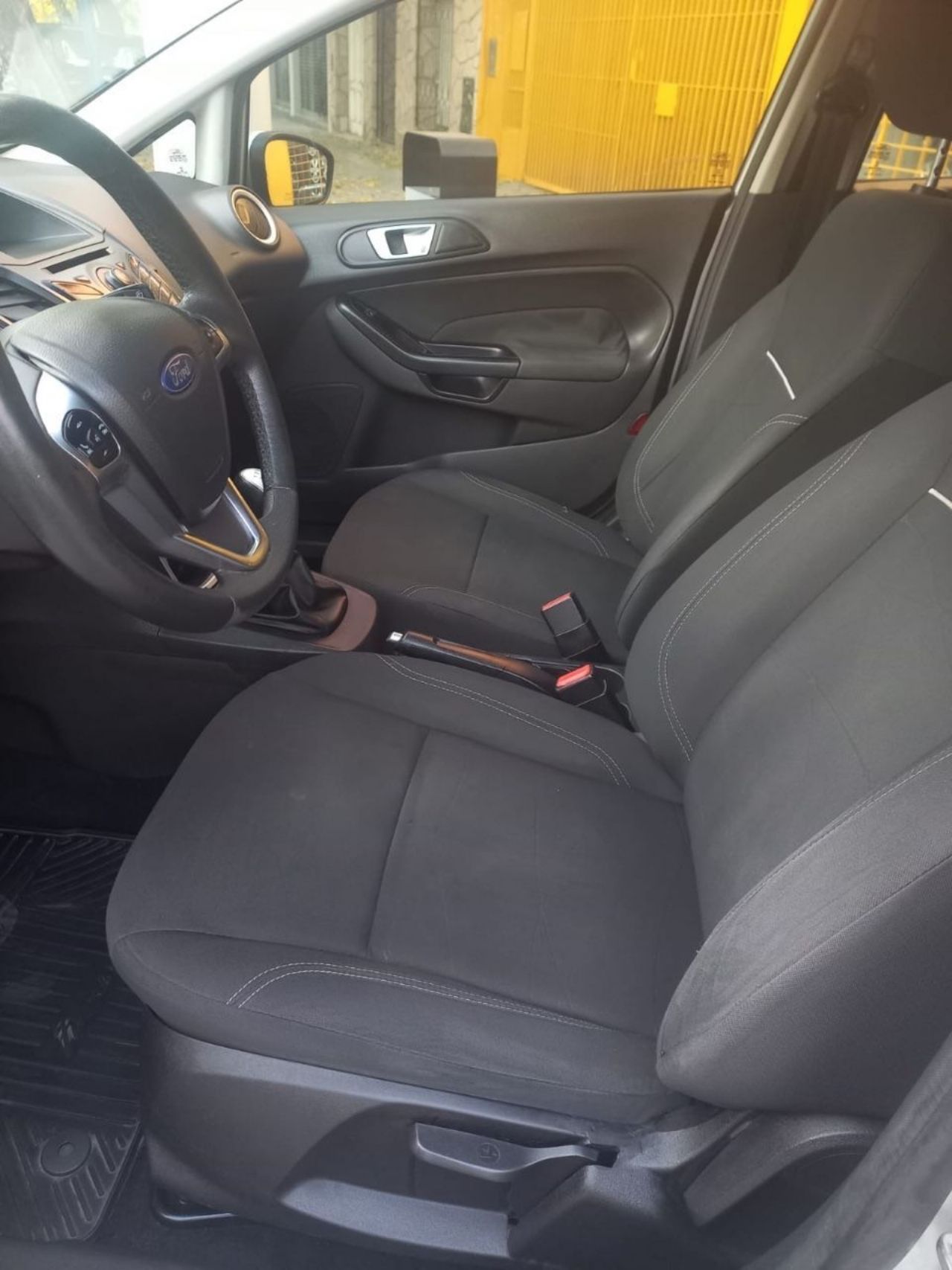 Ford Fiesta KD Usado Financiado en Mendoza, deRuedas