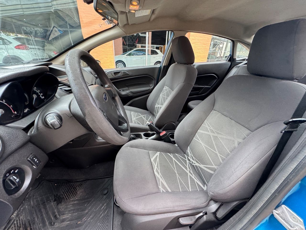 Ford Fiesta KD Usado Financiado en Mendoza, deRuedas