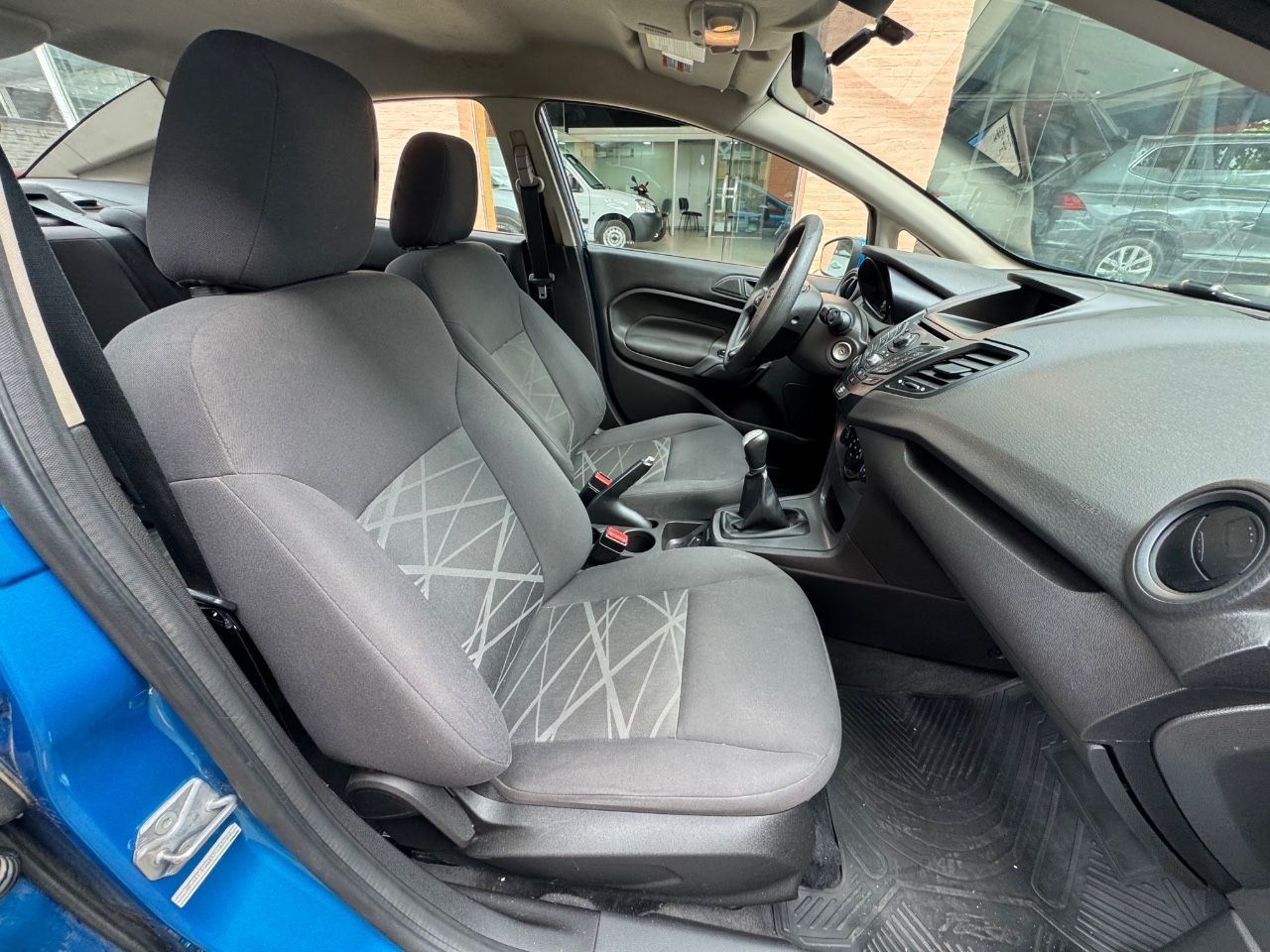 Ford Fiesta KD Usado Financiado en Mendoza, deRuedas