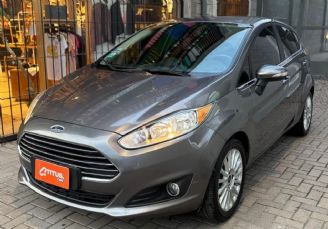 Ford Fiesta KD Usado en Córdoba Financiado