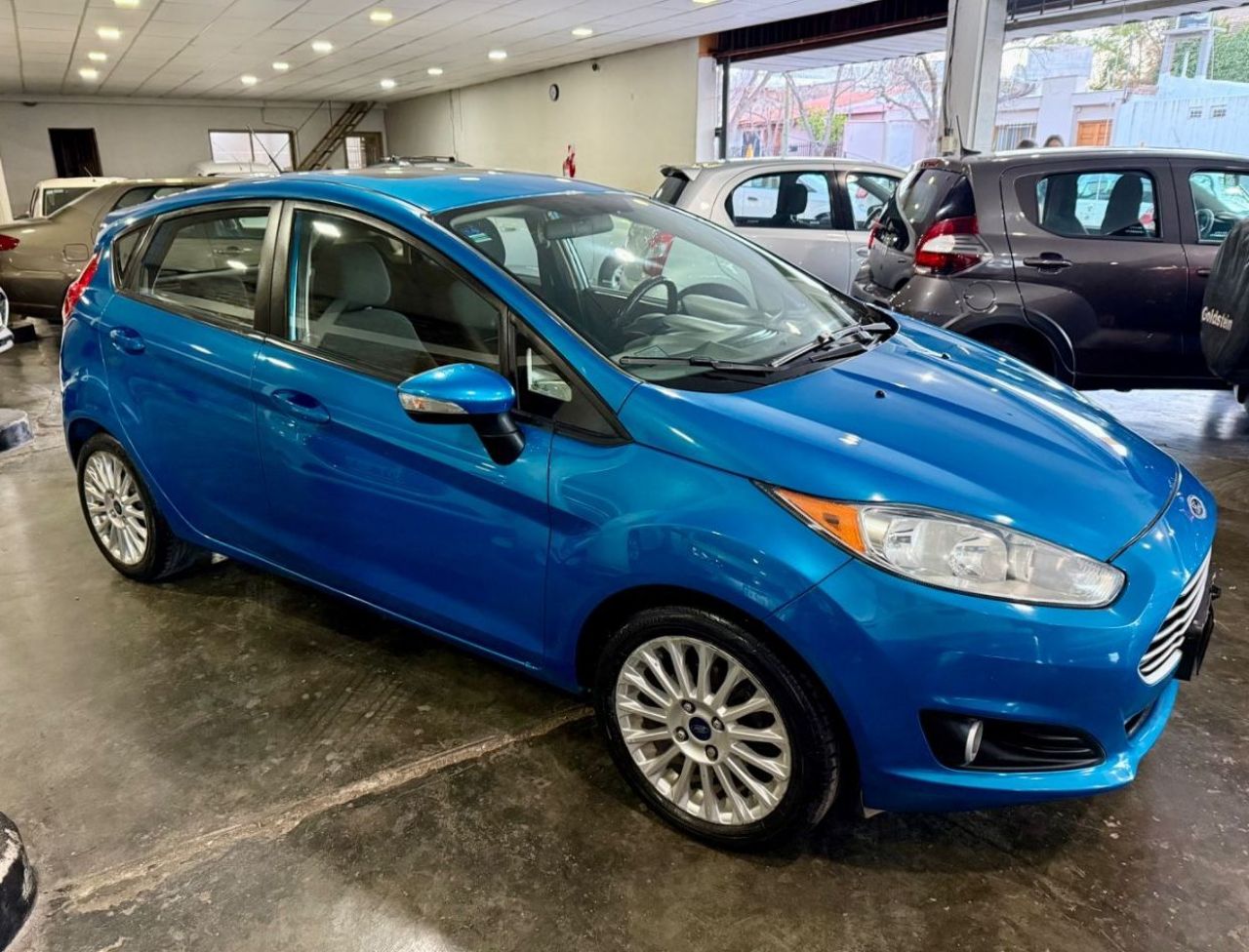 Ford Fiesta KD Usado en Mendoza, deRuedas