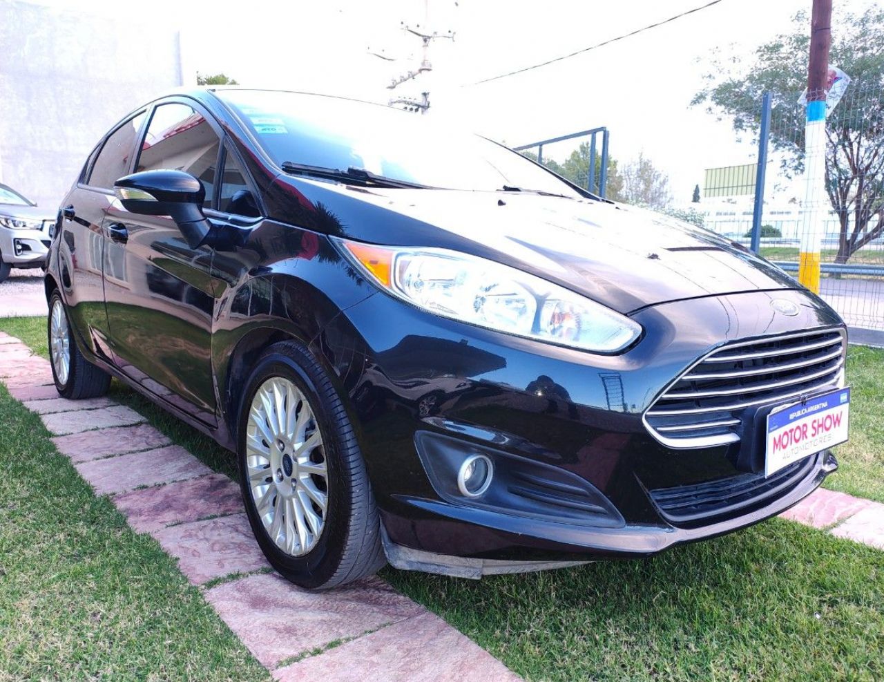 Ford Fiesta KD Usado Financiado en San Juan, deRuedas