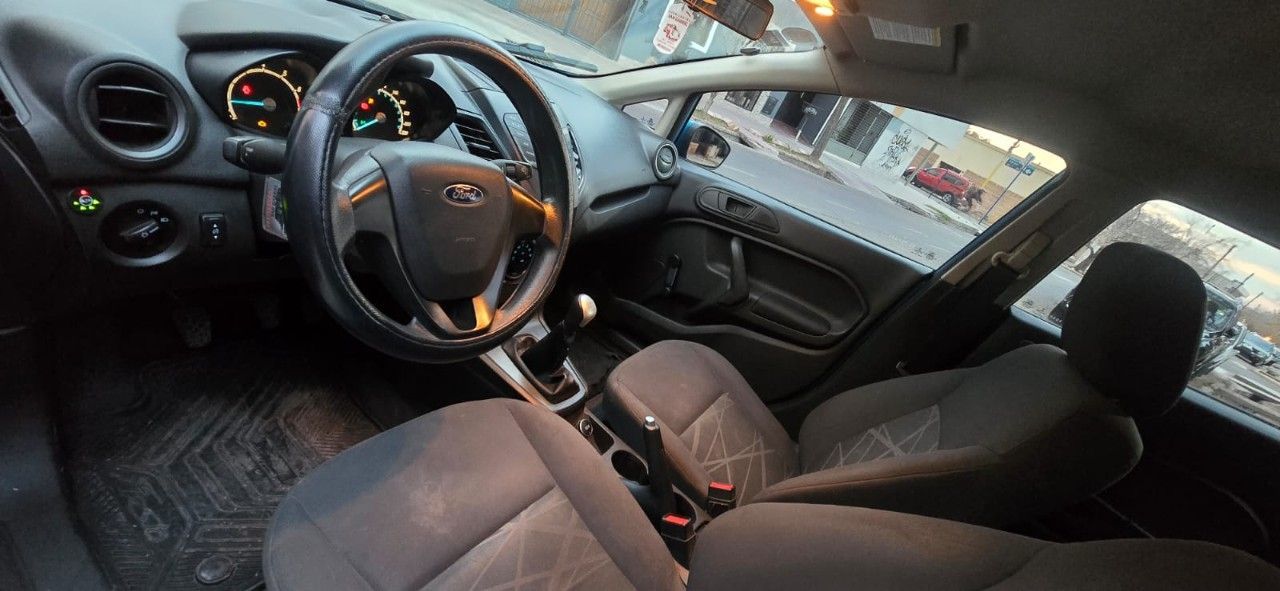 Ford Fiesta KD Usado en Mendoza, deRuedas