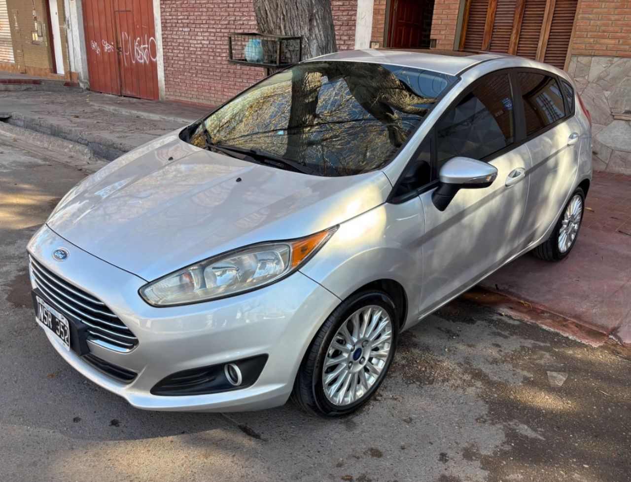 Ford Fiesta KD Usado en Mendoza, deRuedas
