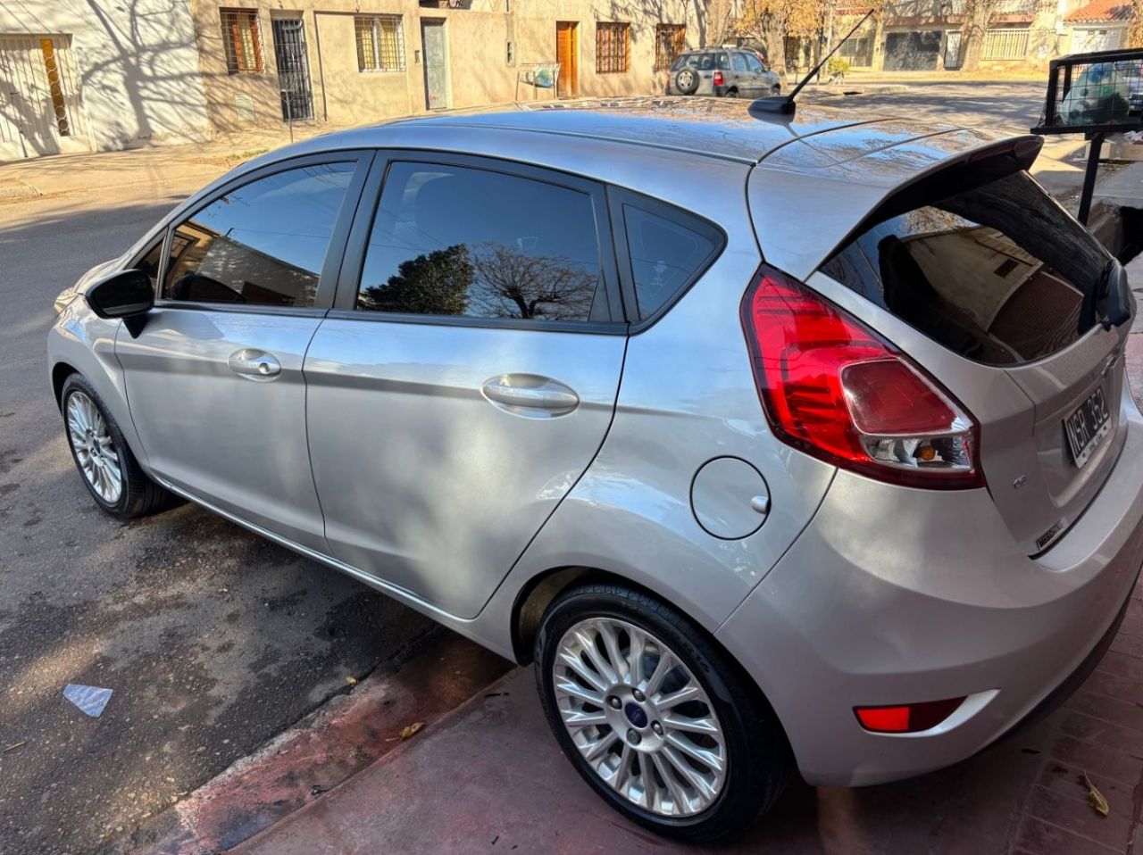 Ford Fiesta KD Usado en Mendoza, deRuedas