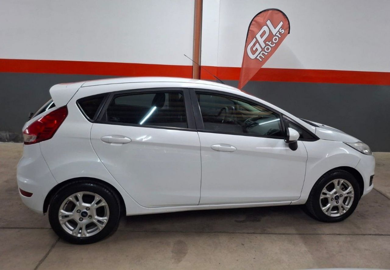 Ford Fiesta KD Usado Financiado en Mendoza, deRuedas