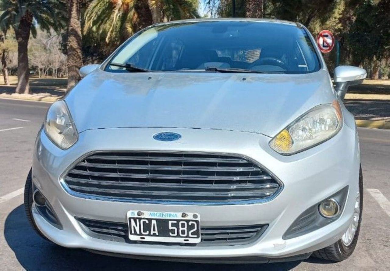 Ford Fiesta KD Usado en Mendoza, deRuedas
