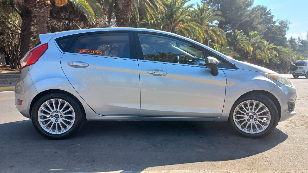 Ford Fiesta KD Usado en Mendoza, deRuedas