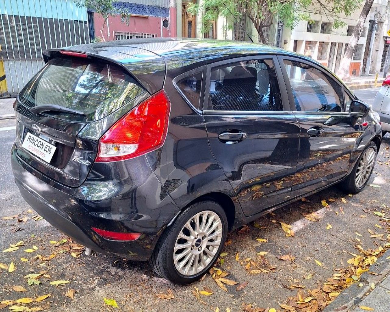 Ford Fiesta KD Usado en Buenos Aires, deRuedas