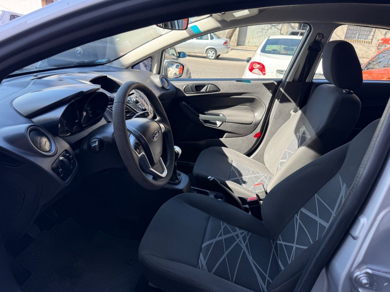 Ford Fiesta KD Usado en Mendoza, deRuedas