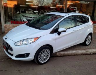Ford Fiesta KD Usado en Córdoba Financiado