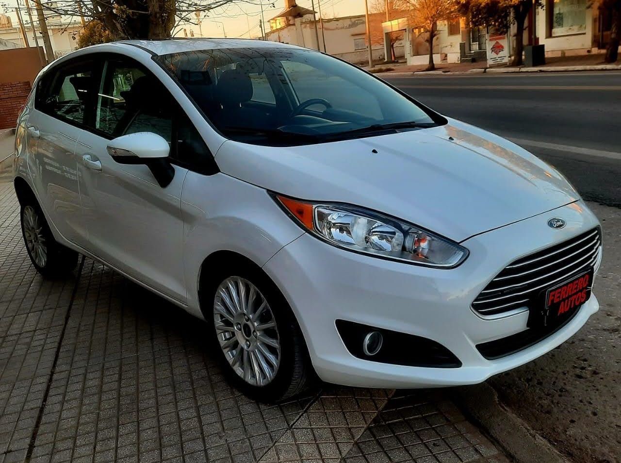 Ford Fiesta KD Usado Financiado en Córdoba, deRuedas