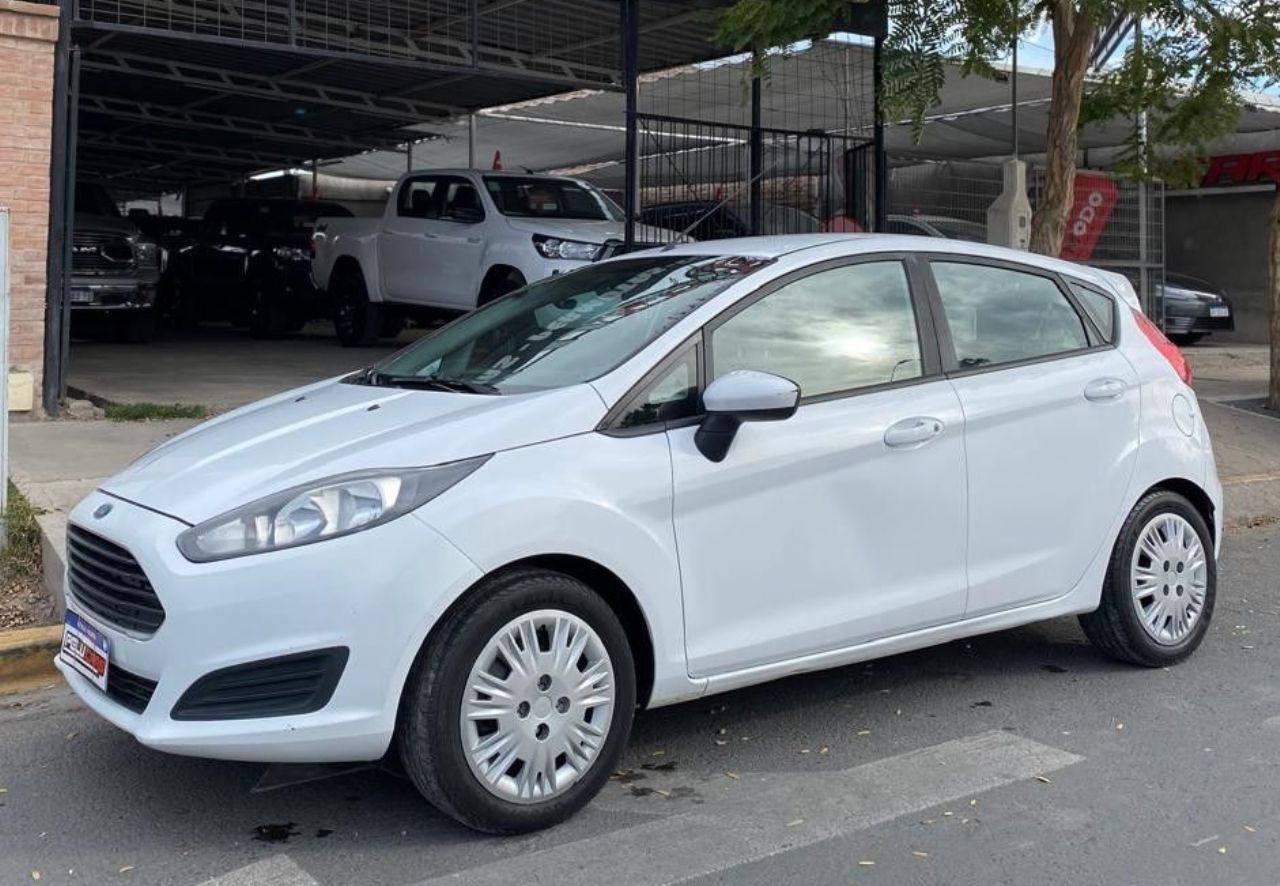 Ford Fiesta KD Usado Financiado en San Juan, deRuedas