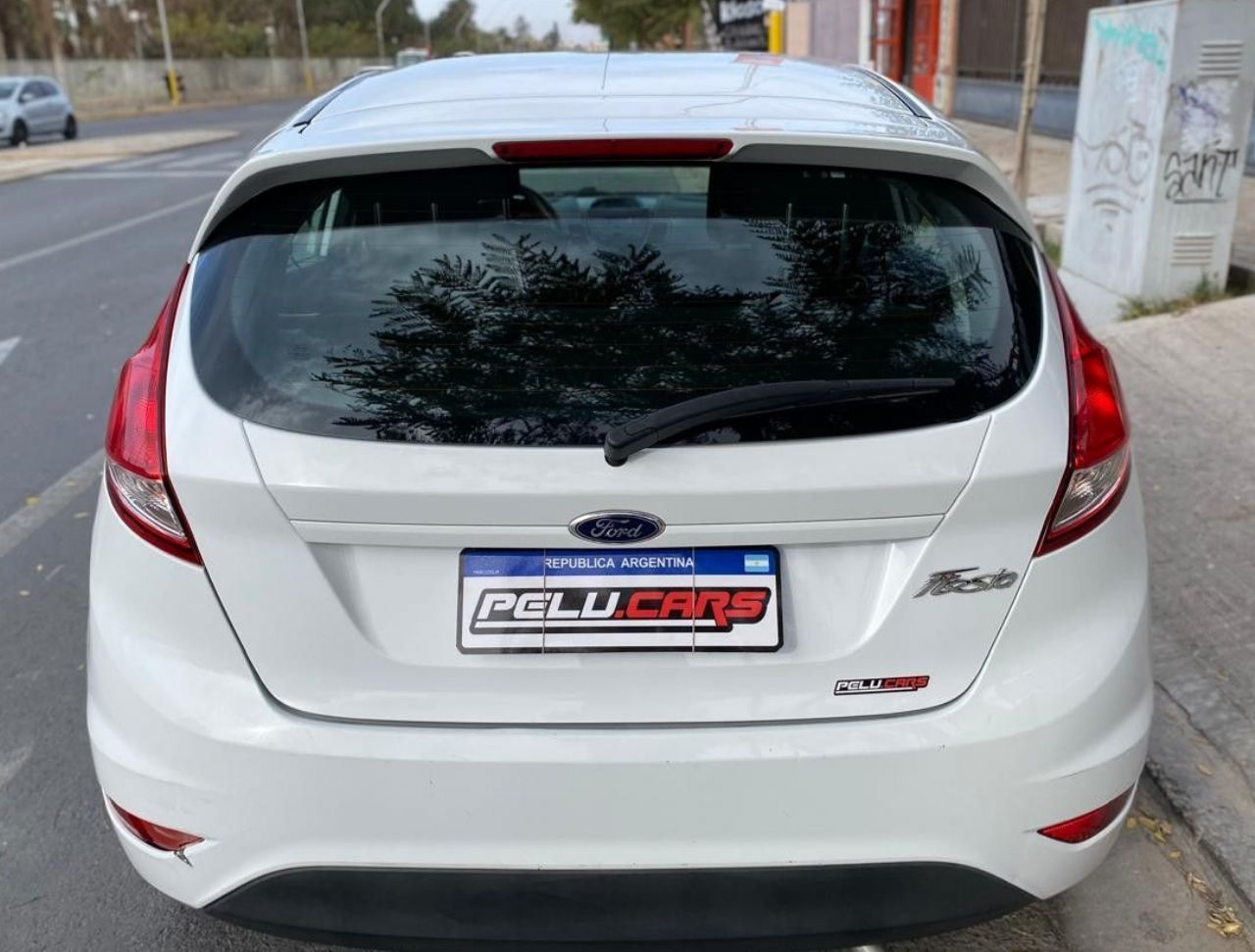 Ford Fiesta KD Usado Financiado en San Juan, deRuedas