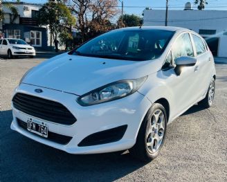 Ford Fiesta KD Usado en Córdoba Financiado