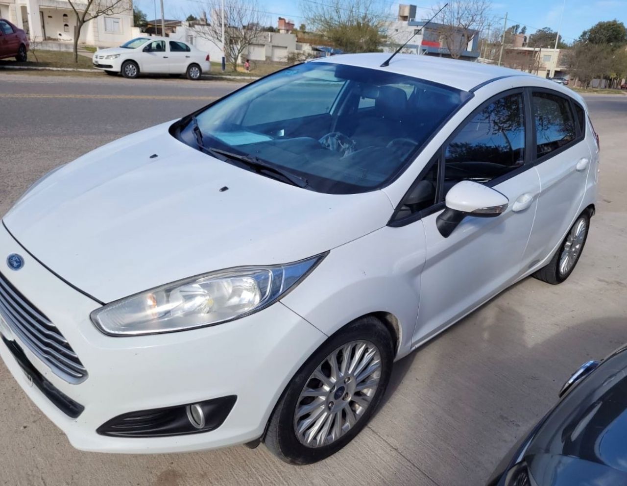 Ford Fiesta KD Usado en Córdoba, deRuedas