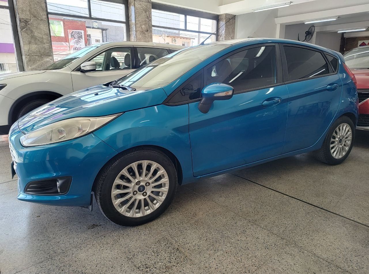Ford Fiesta KD Usado Financiado en Mendoza, deRuedas