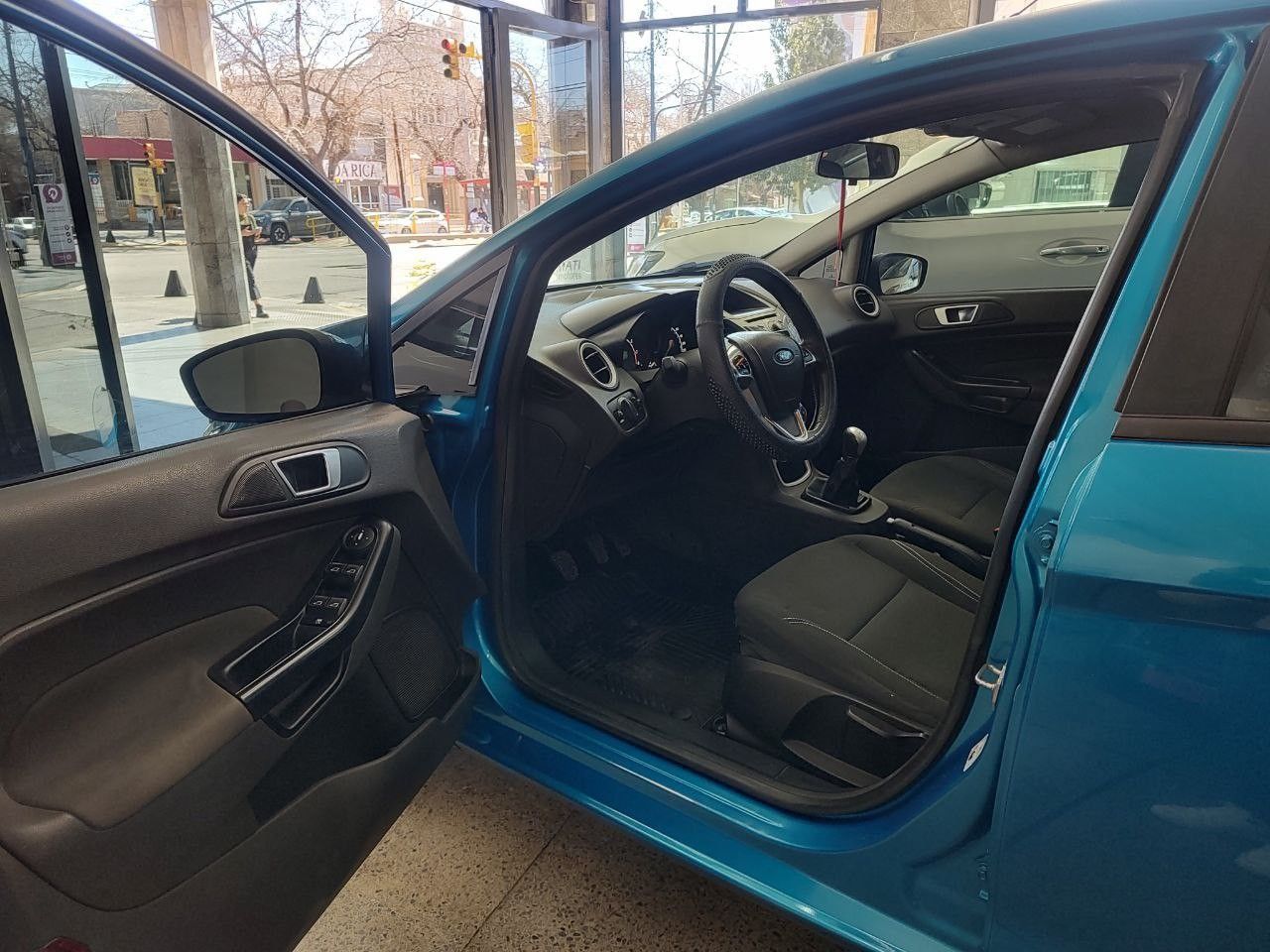 Ford Fiesta KD Usado Financiado en Mendoza, deRuedas