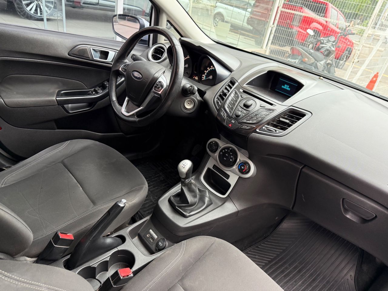 Ford Fiesta KD Usado Financiado en Mendoza, deRuedas