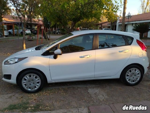 Ford Fiesta KD Usado en Mendoza, deRuedas