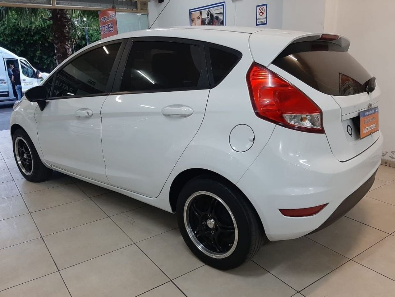 Ford Fiesta KD Usado en Mendoza, deRuedas