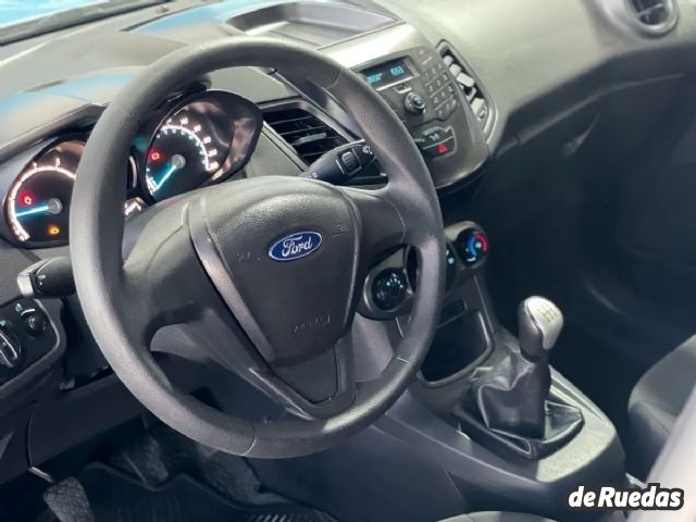 Ford Fiesta KD Usado en Cordoba, deRuedas