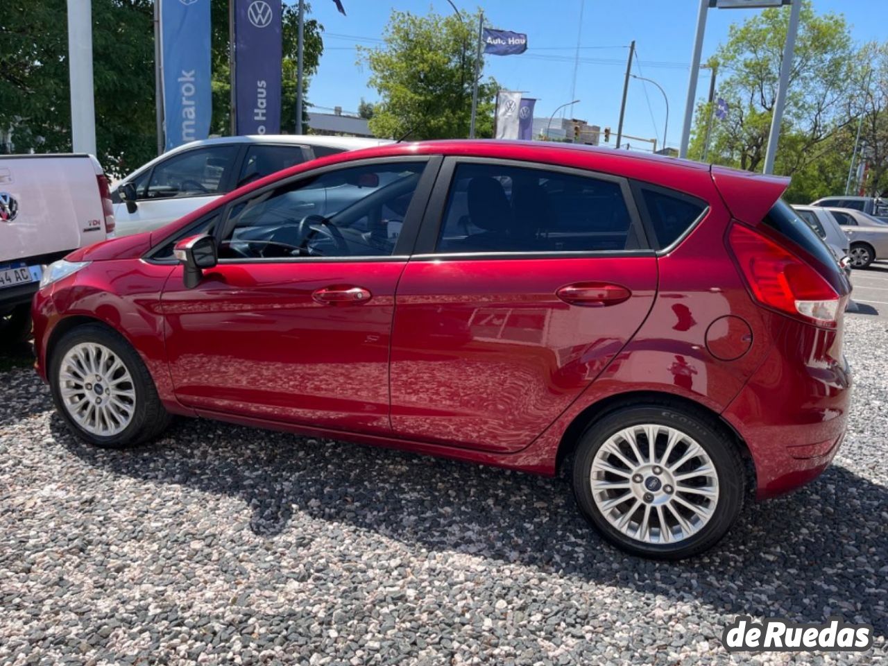 Ford Fiesta KD Usado en Córdoba, deRuedas