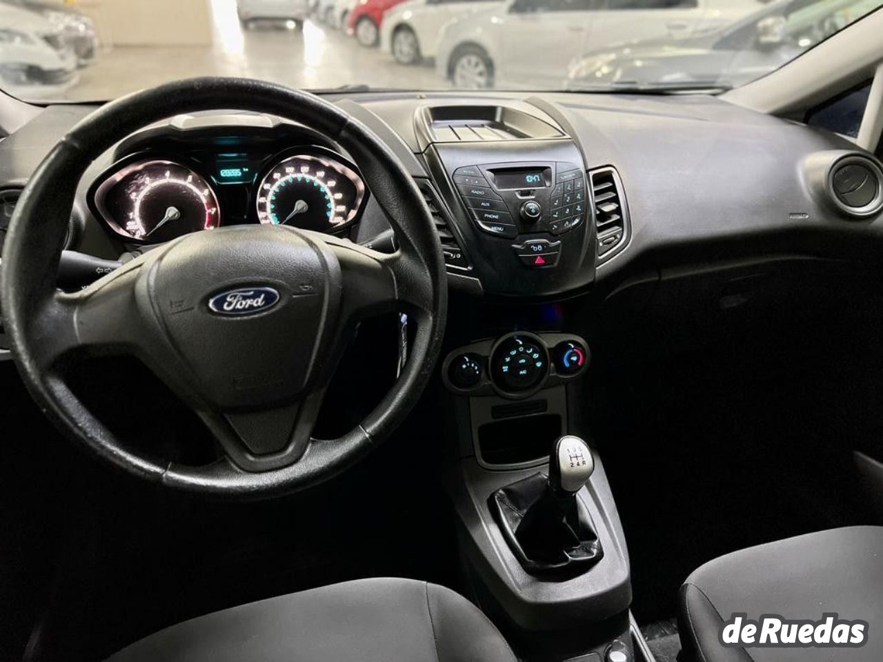 Ford Fiesta KD Usado en San Juan, deRuedas