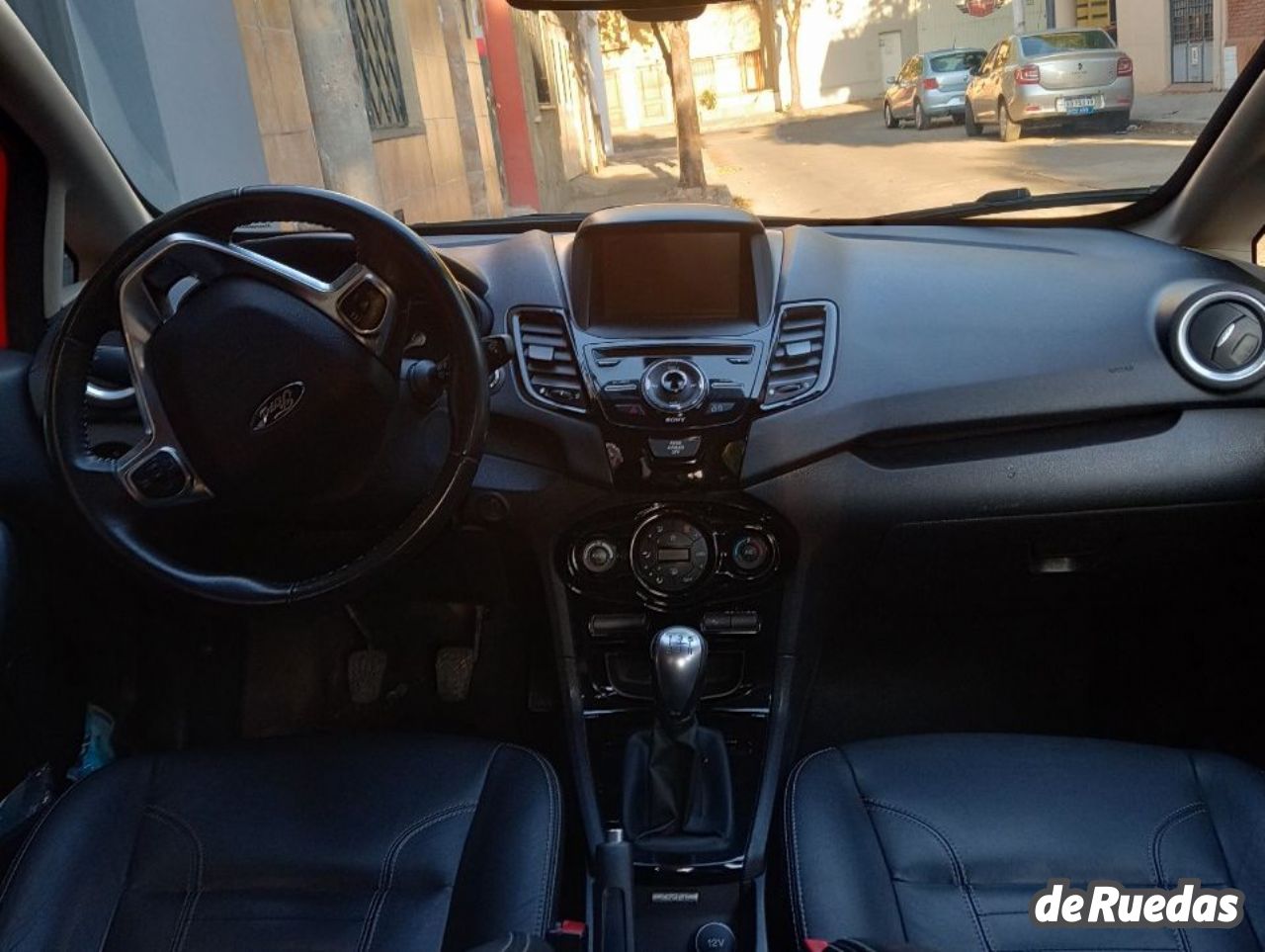 Ford Fiesta KD Usado en Santa Fe, deRuedas