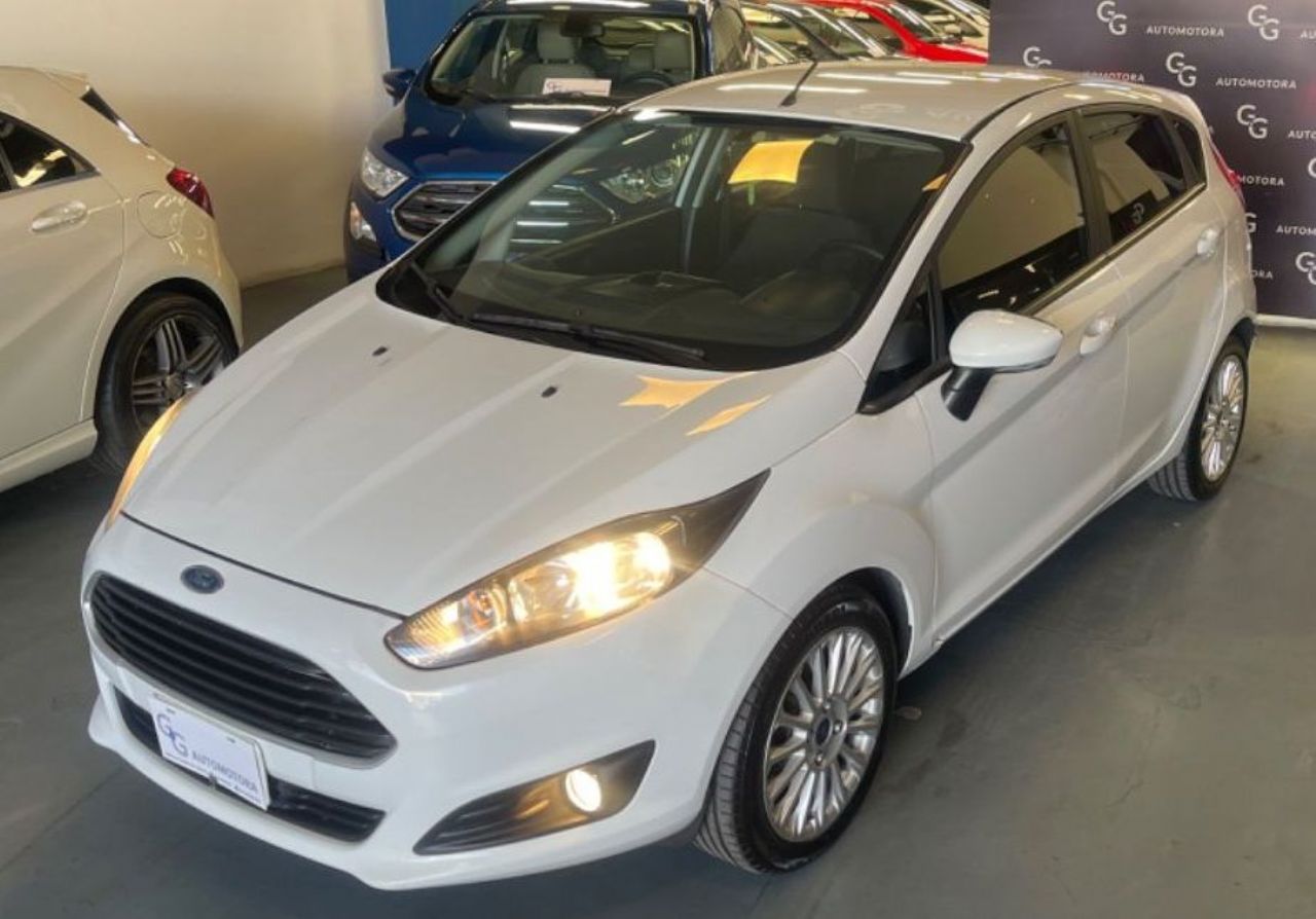 Ford Fiesta KD Usado Financiado en Mendoza, deRuedas