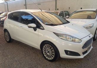Ford Fiesta KD Usado en Mendoza Financiado
