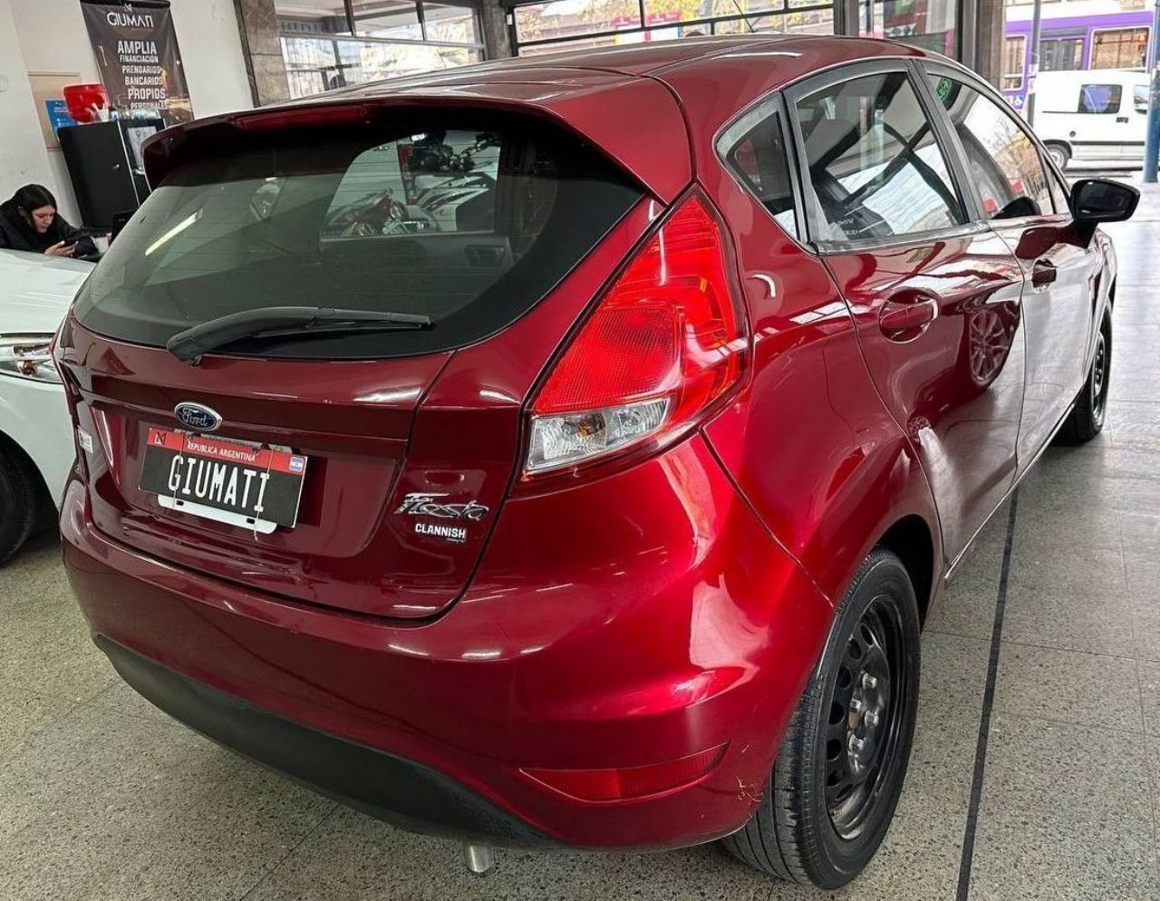 Ford Fiesta KD Usado en Mendoza, deRuedas