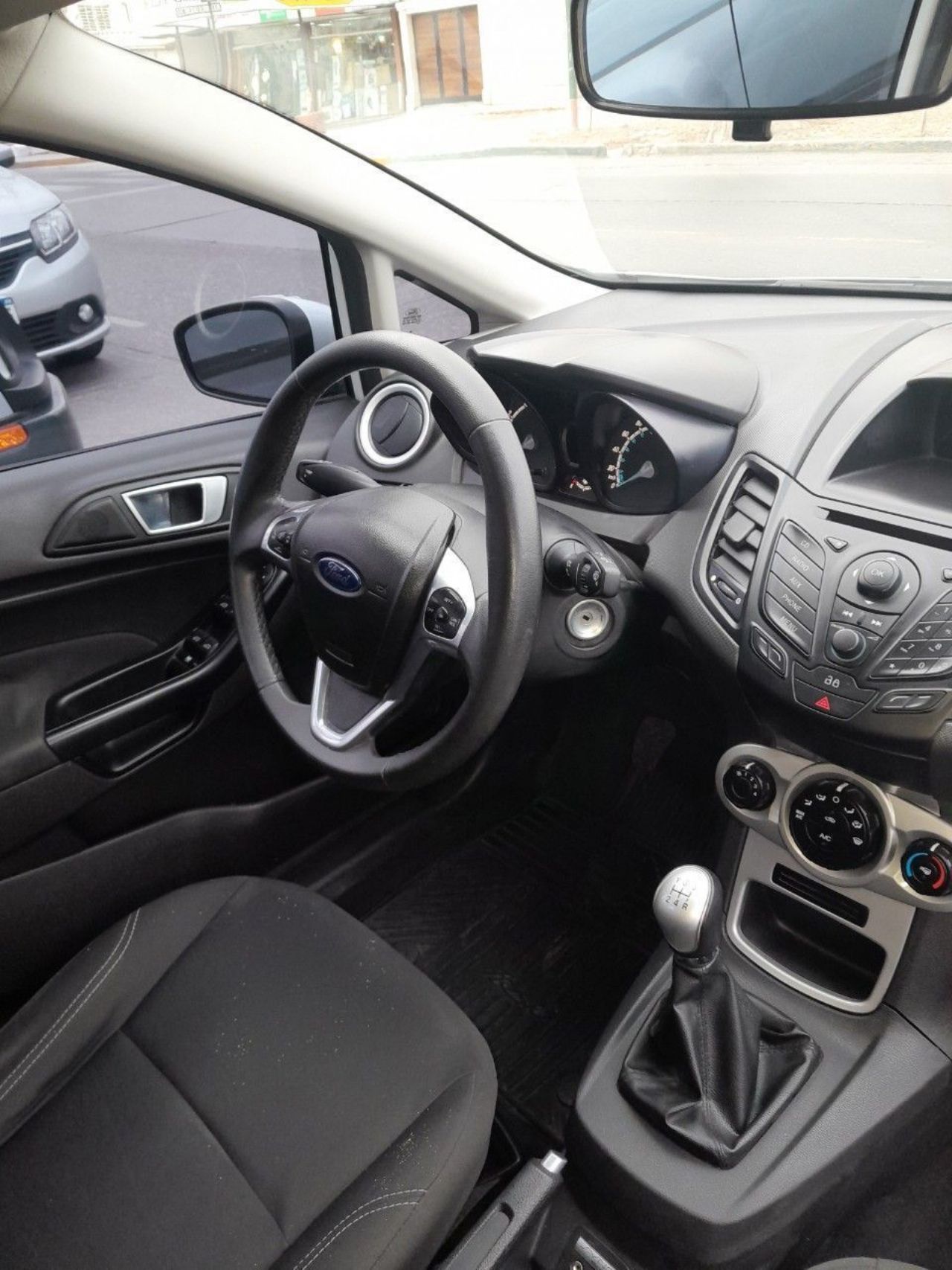 Ford Fiesta KD Usado en Mendoza, deRuedas