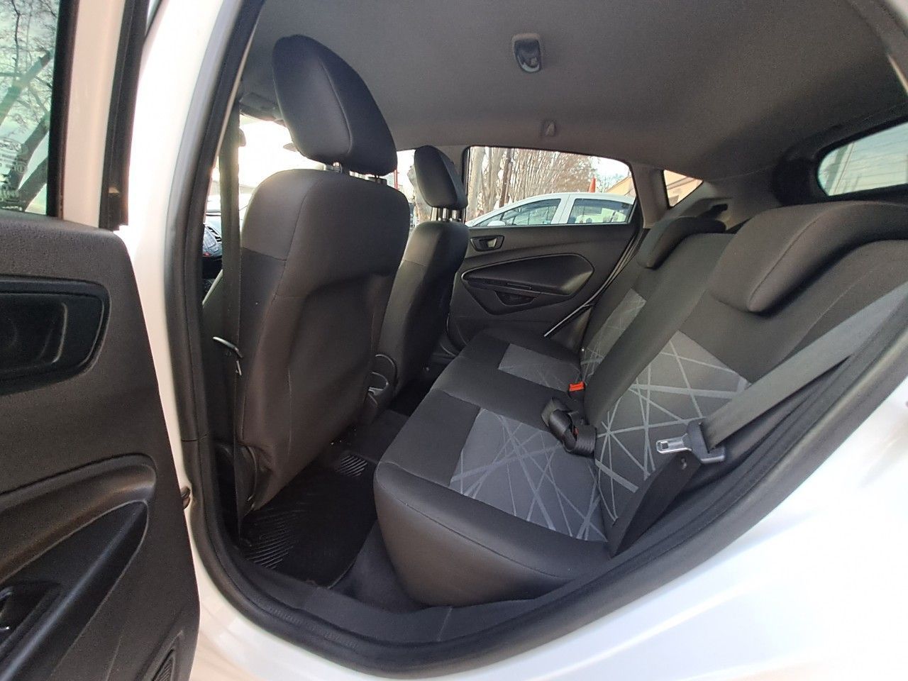 Ford Fiesta KD Usado en Mendoza, deRuedas