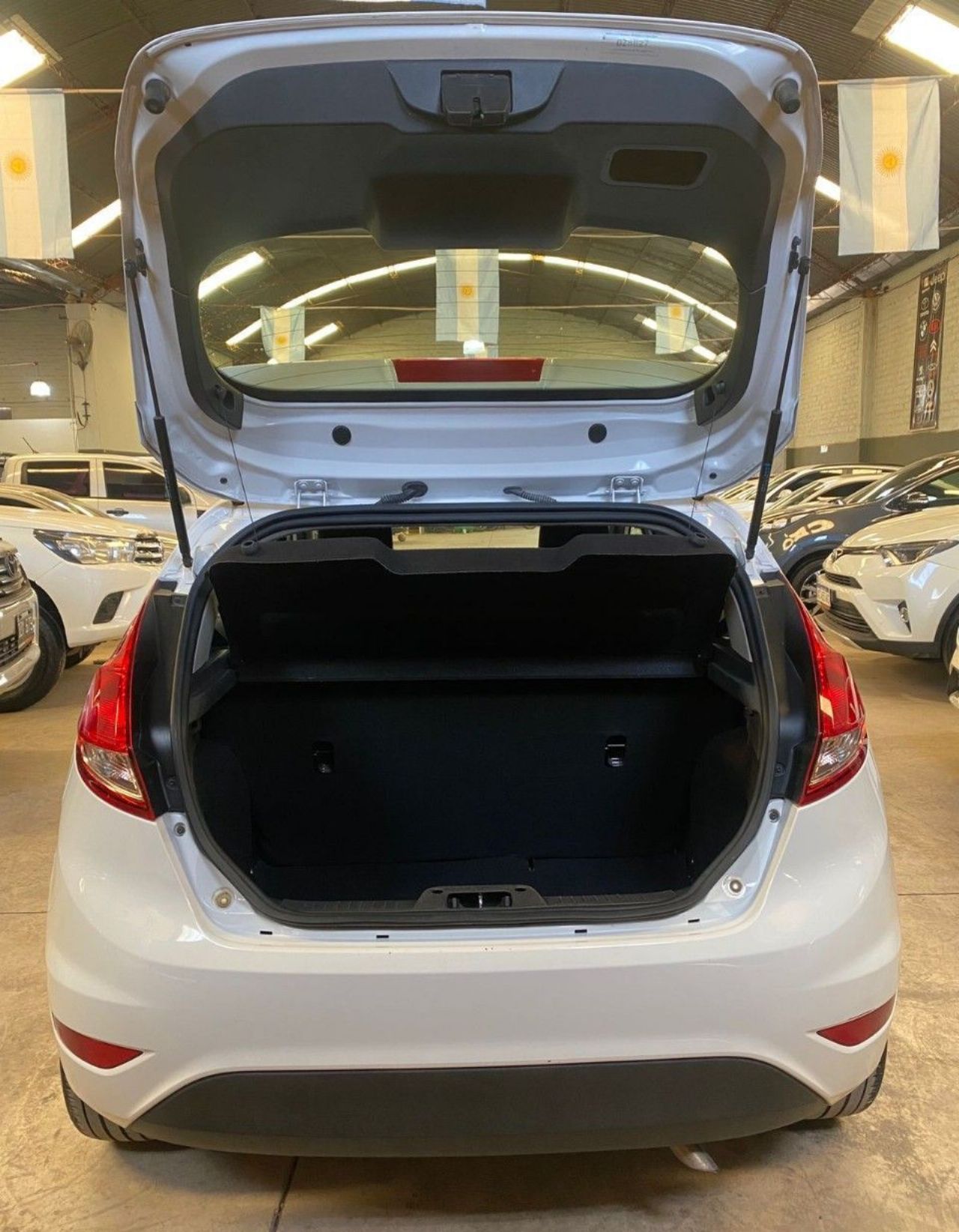 Ford Fiesta KD Usado en Mendoza, deRuedas