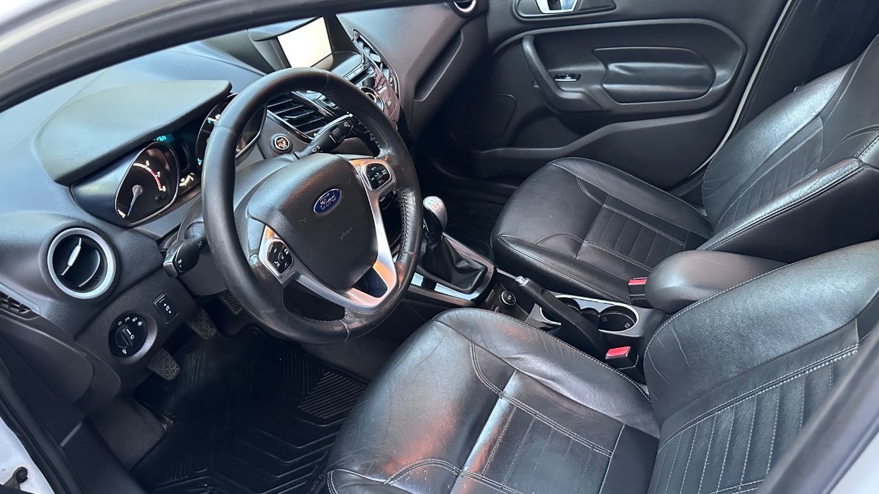 Ford Fiesta KD Usado en San Luis, deRuedas