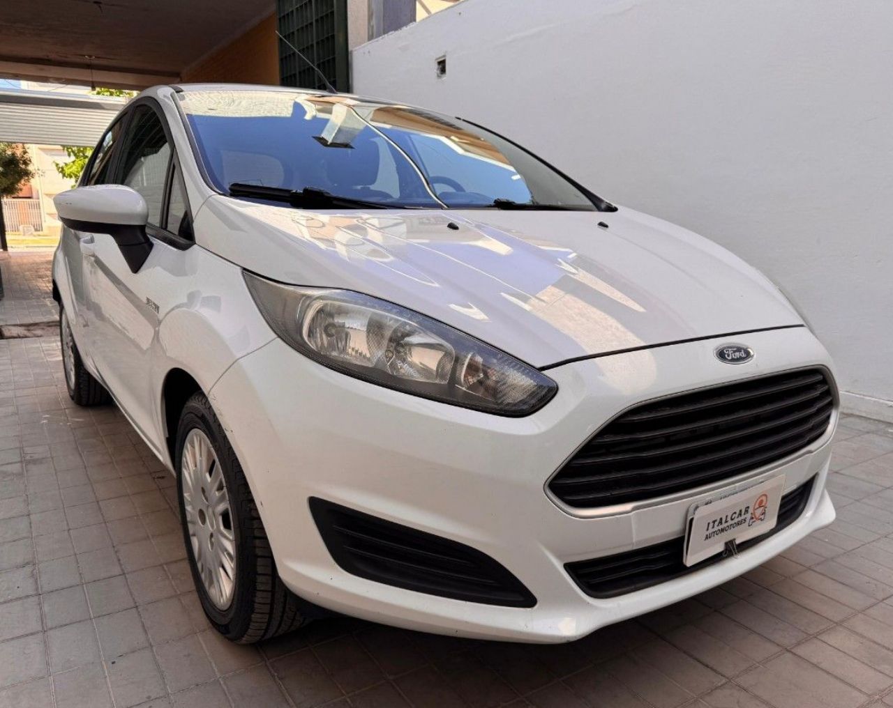 Ford Fiesta KD Usado Financiado en Mendoza, deRuedas